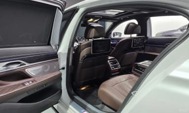 7 Series (G11)