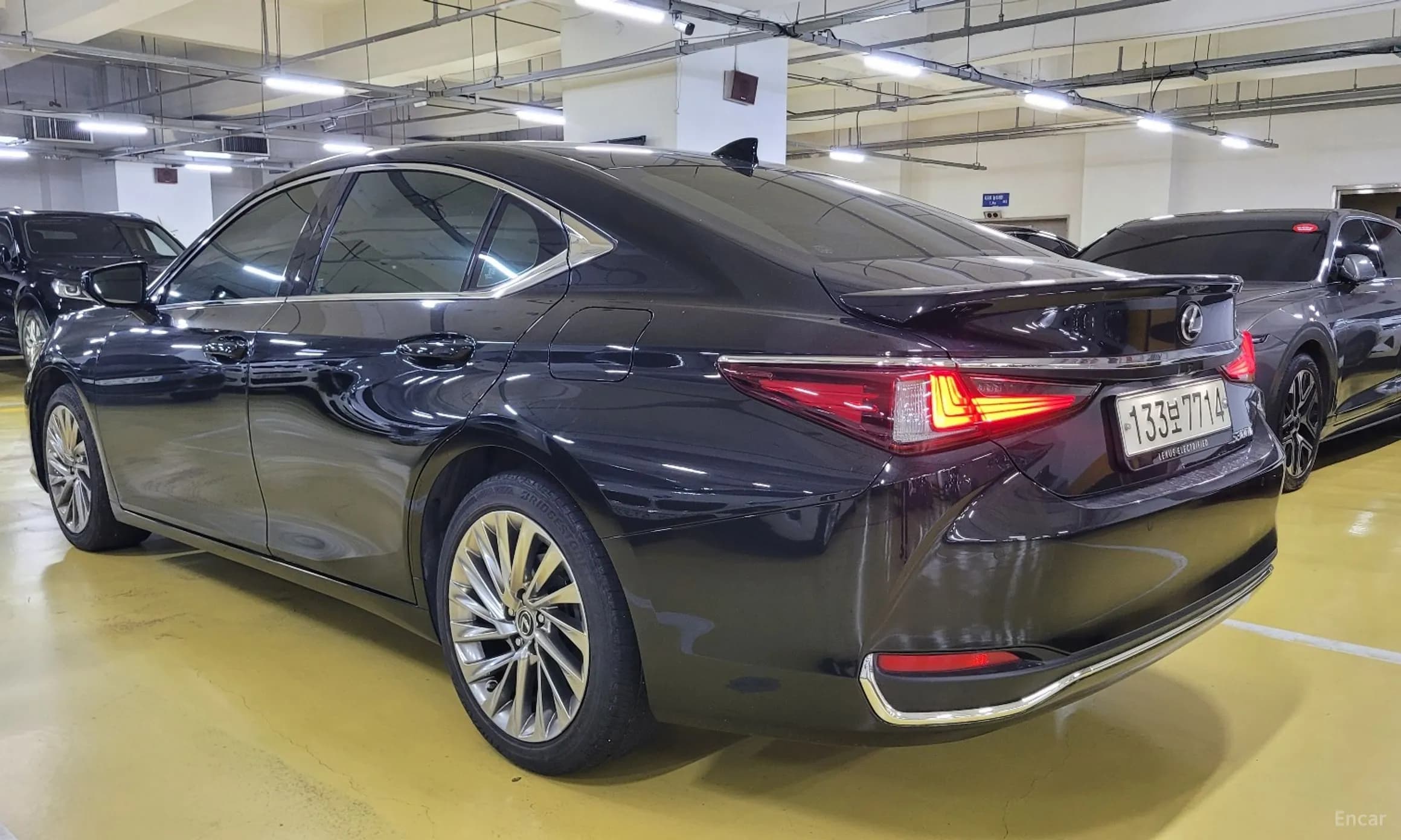 ES300h 7th Generation