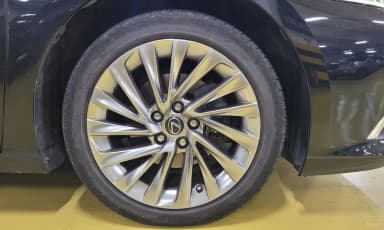 ES300h 7th Generation