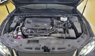 ES300h 7th Generation