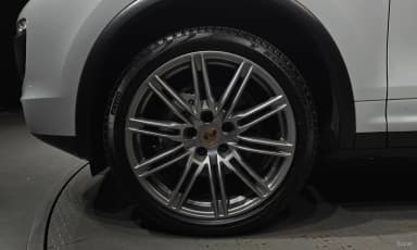 New Cayenne