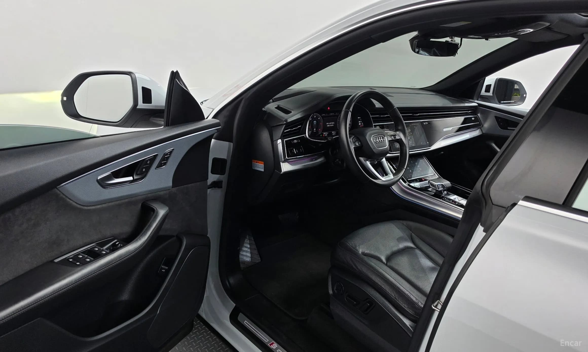 Q8 (4M)