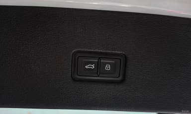 Q8 (4M)