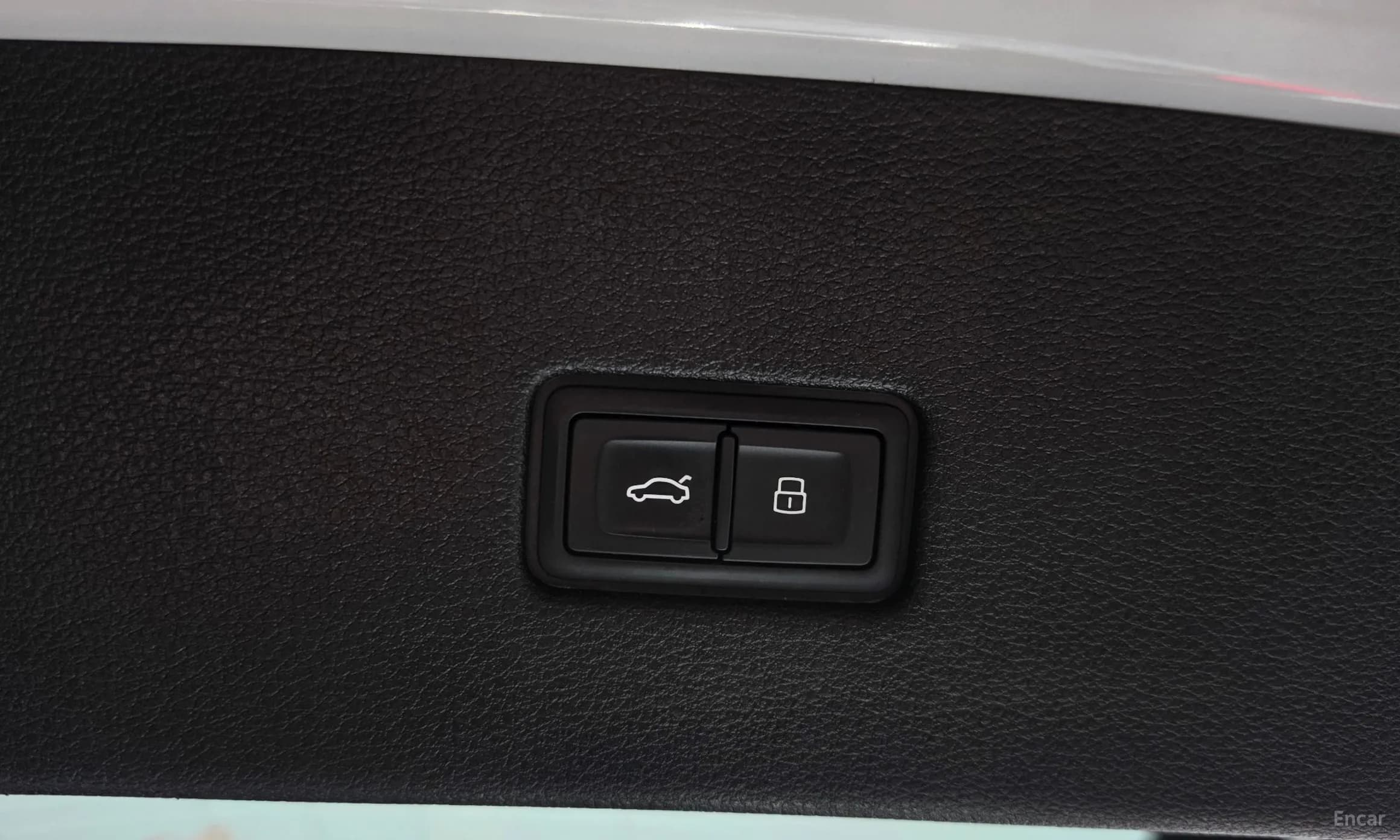 Q8 (4M)