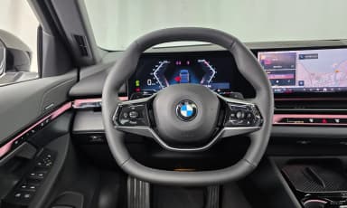 5 Series (G60)