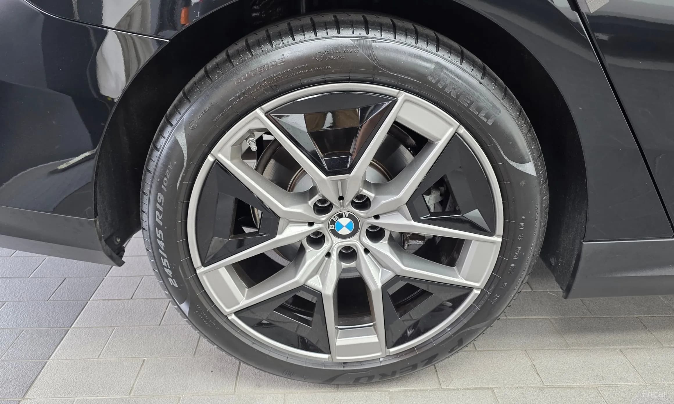 5 Series (G60)