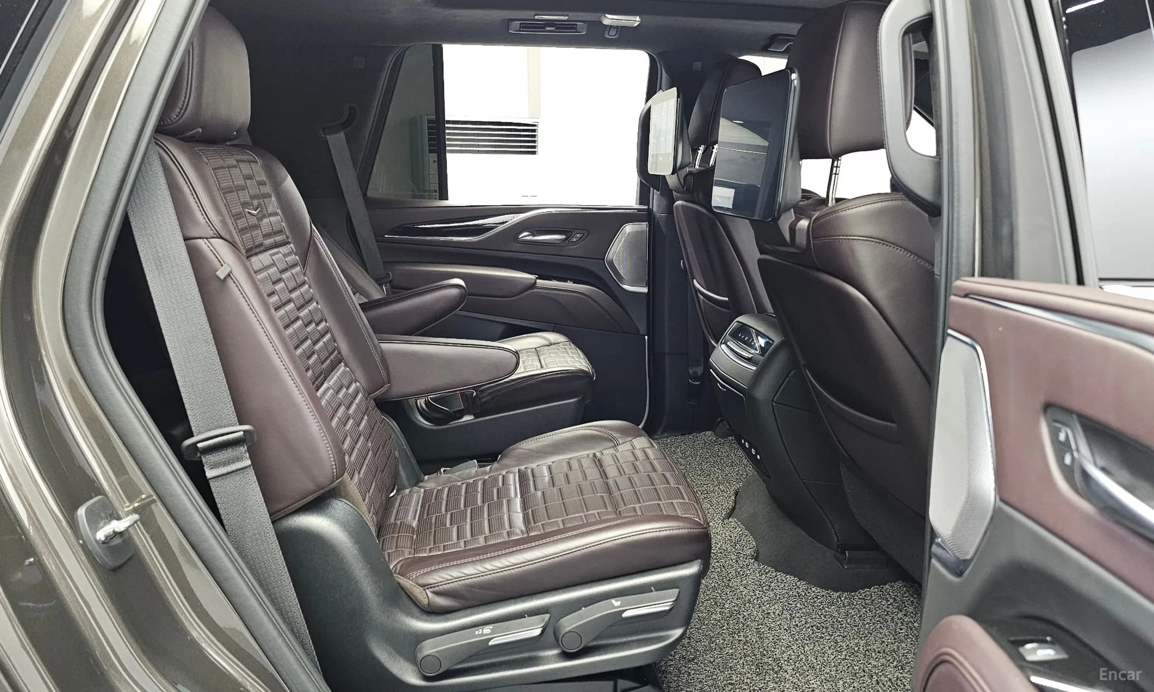 Escalade 5th Generation