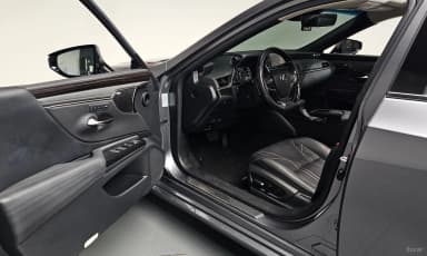 ES300h 7th Generation