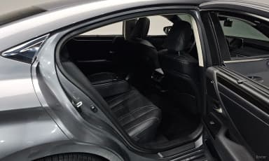 ES300h 7th Generation