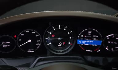 911 (992)