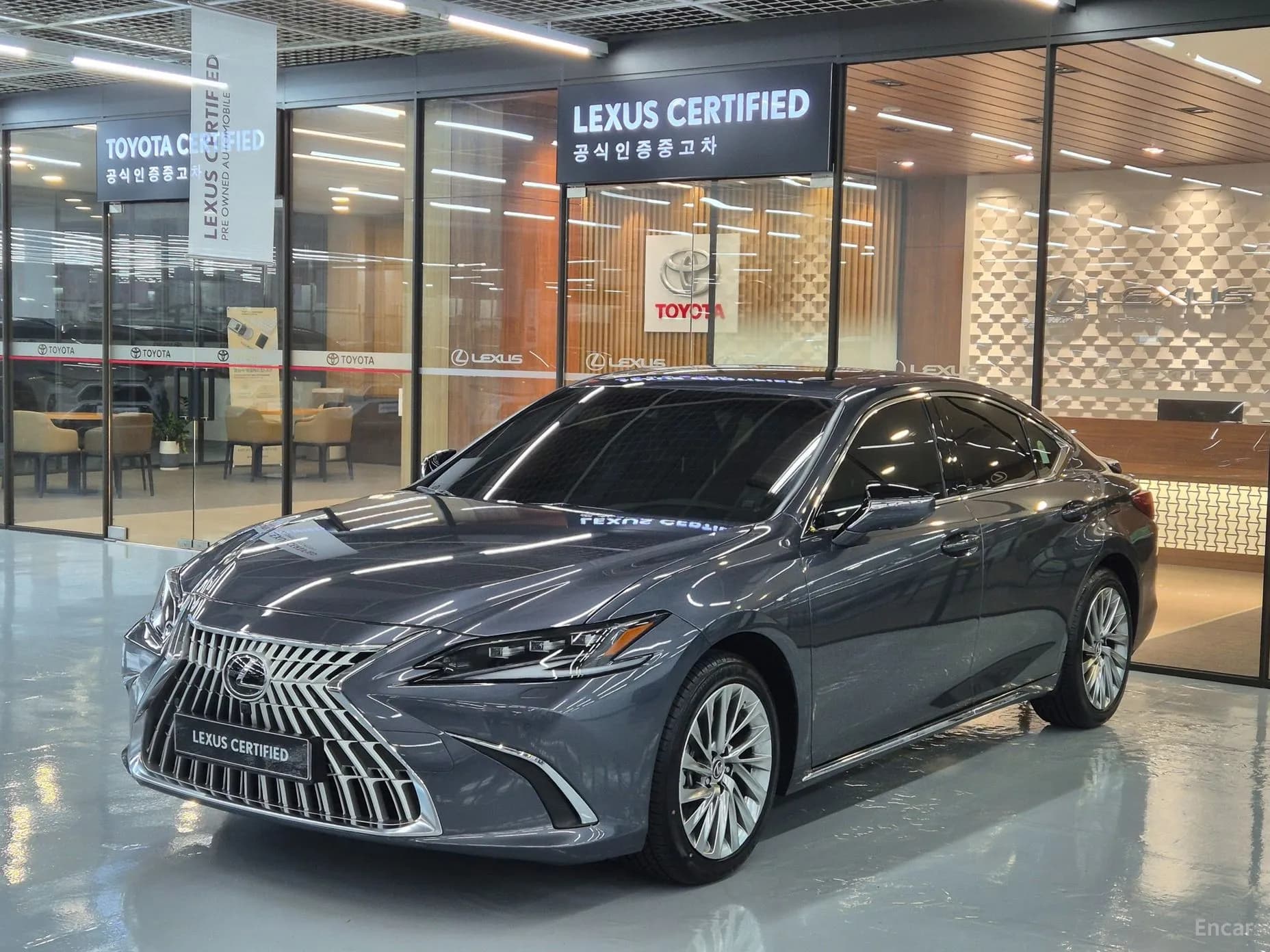 ES300h 7th Generation