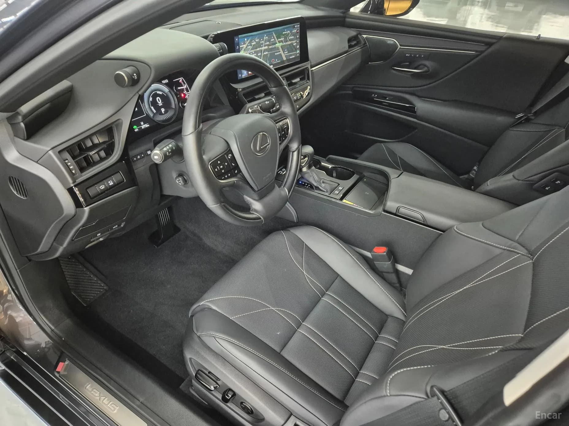 ES300h 7th Generation