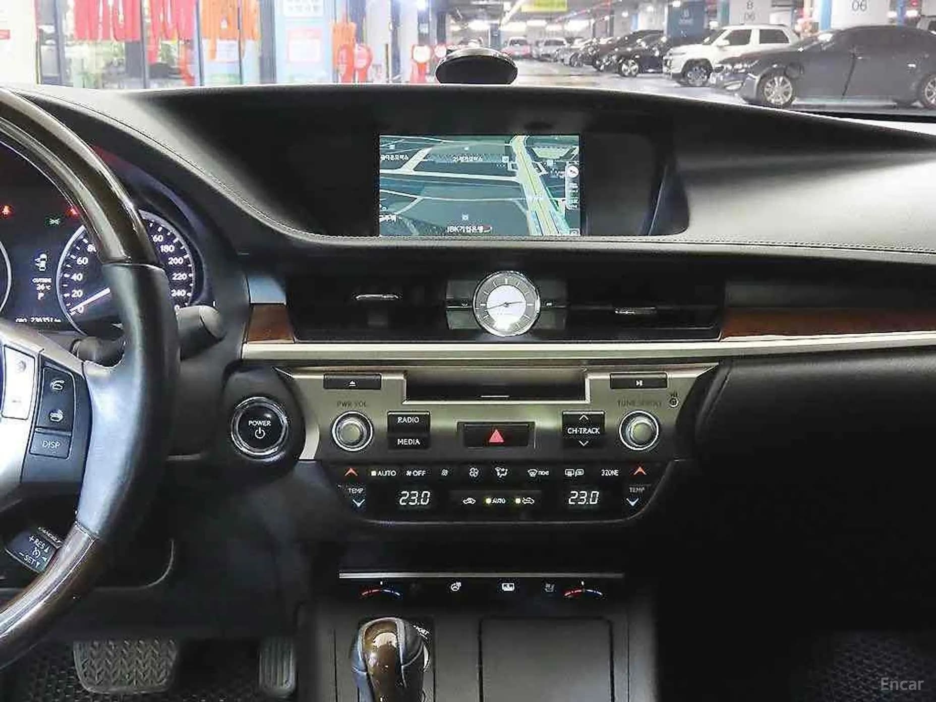 New ES300h