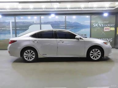 New ES300h