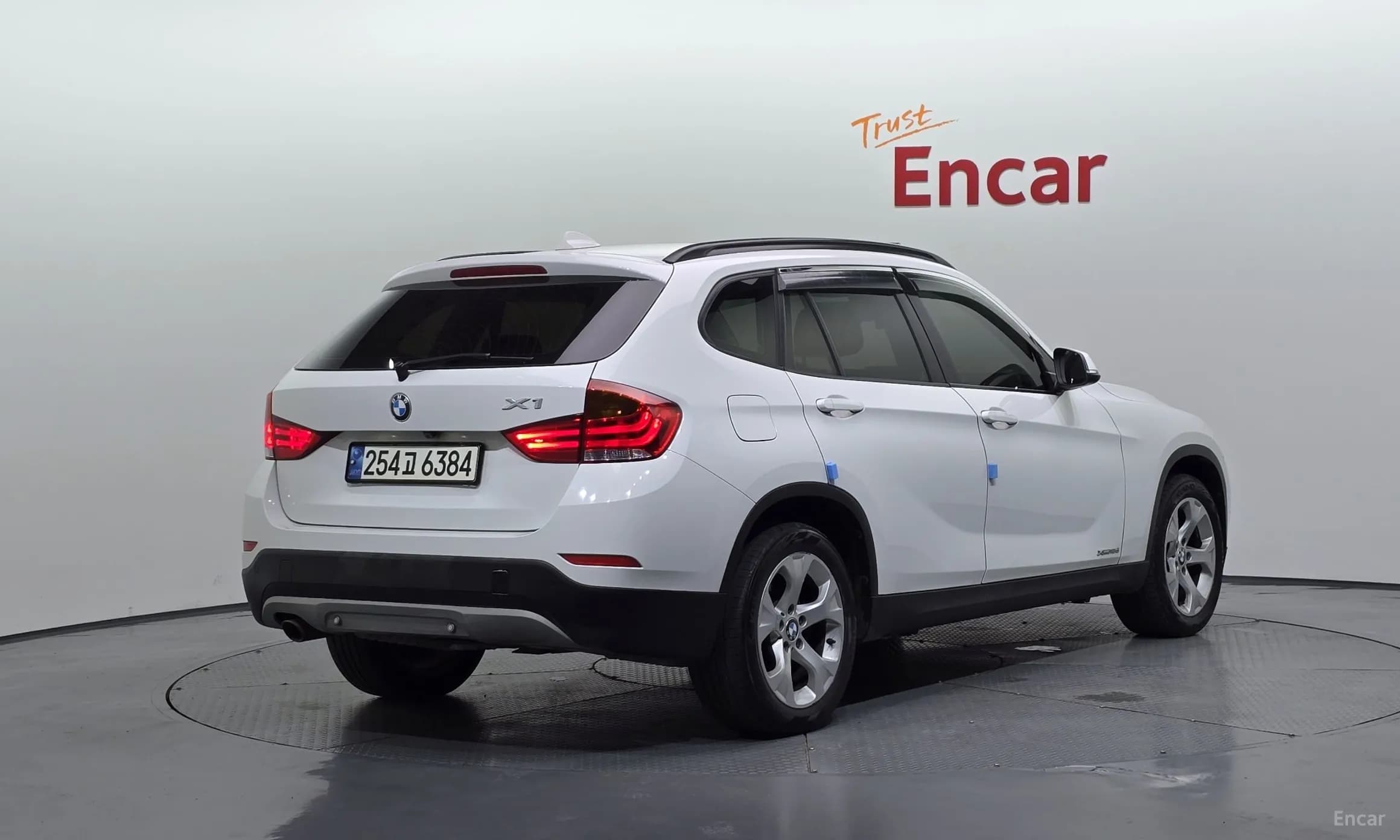 X1 (E84)