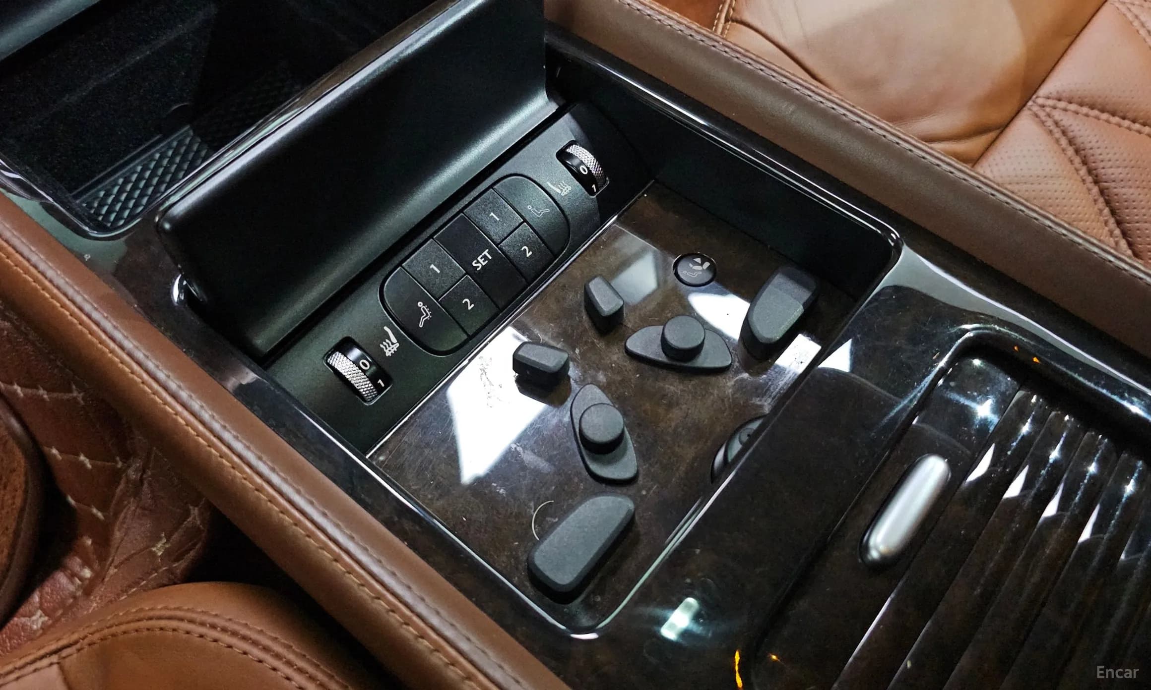 Flying Spur Gen 1