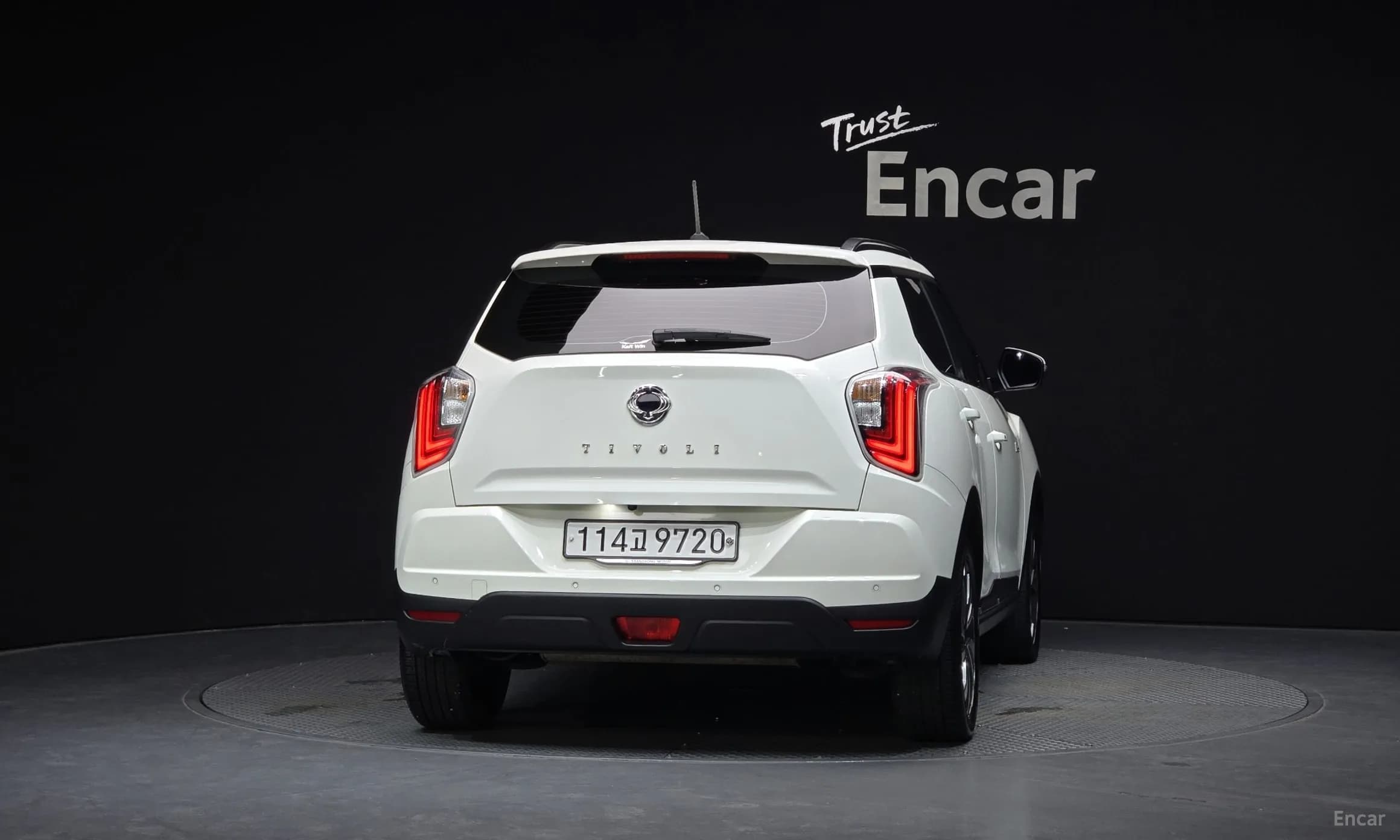 Berry New Tivoli
