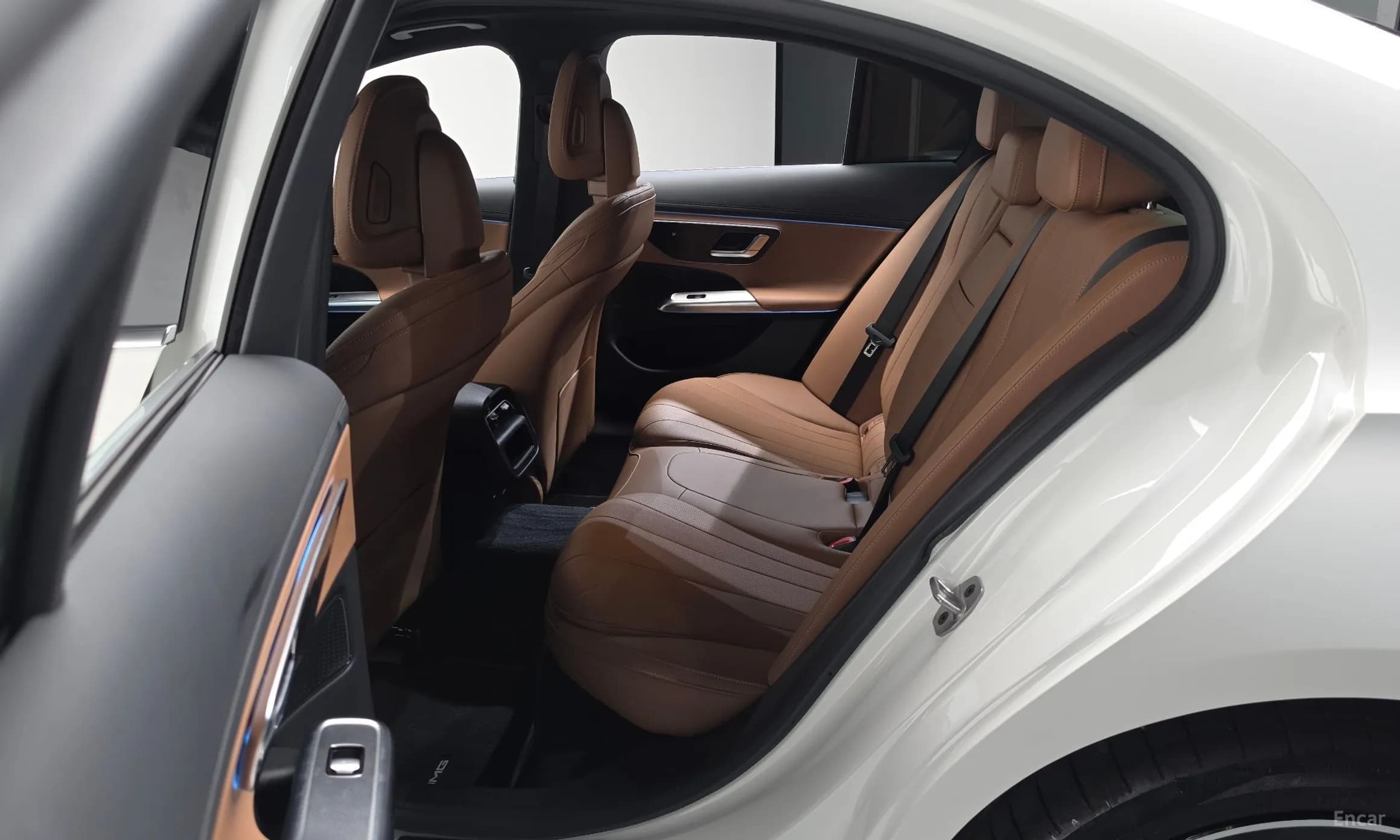 E-Class W214