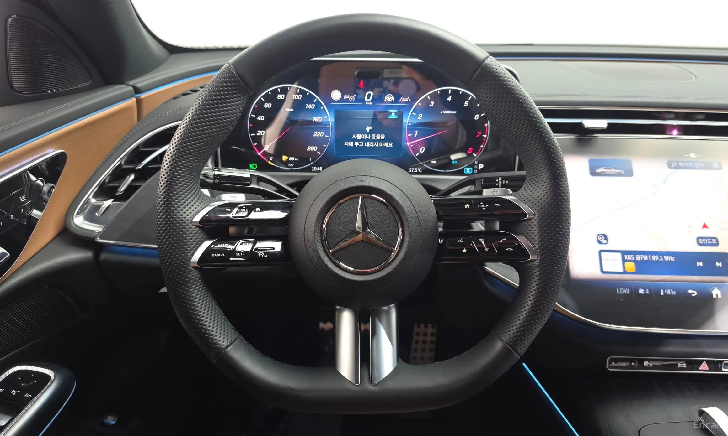 E-Class W214