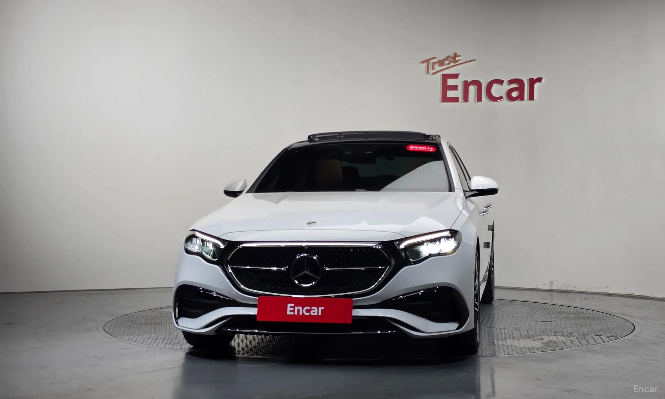 E-Class W214