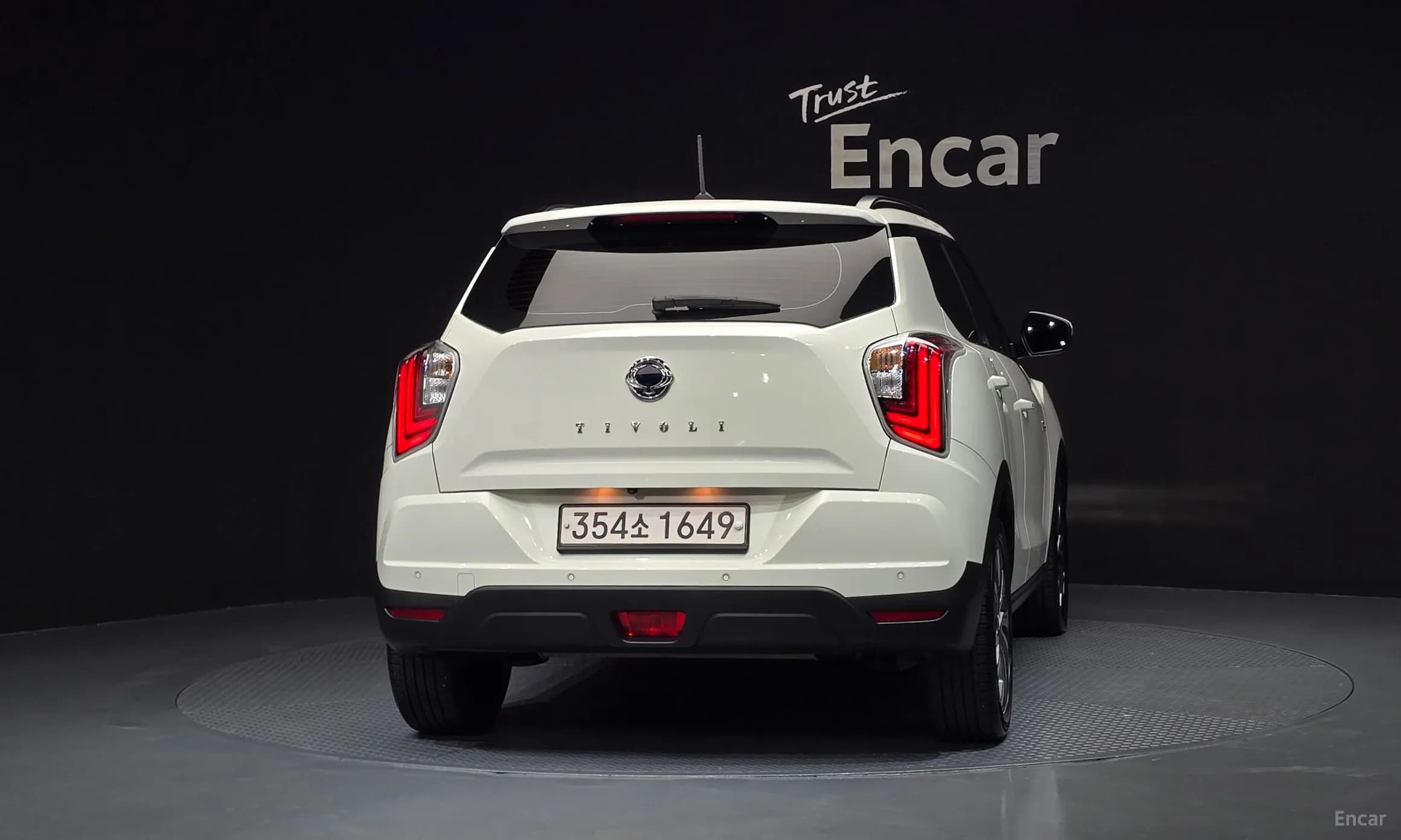Berry New Tivoli