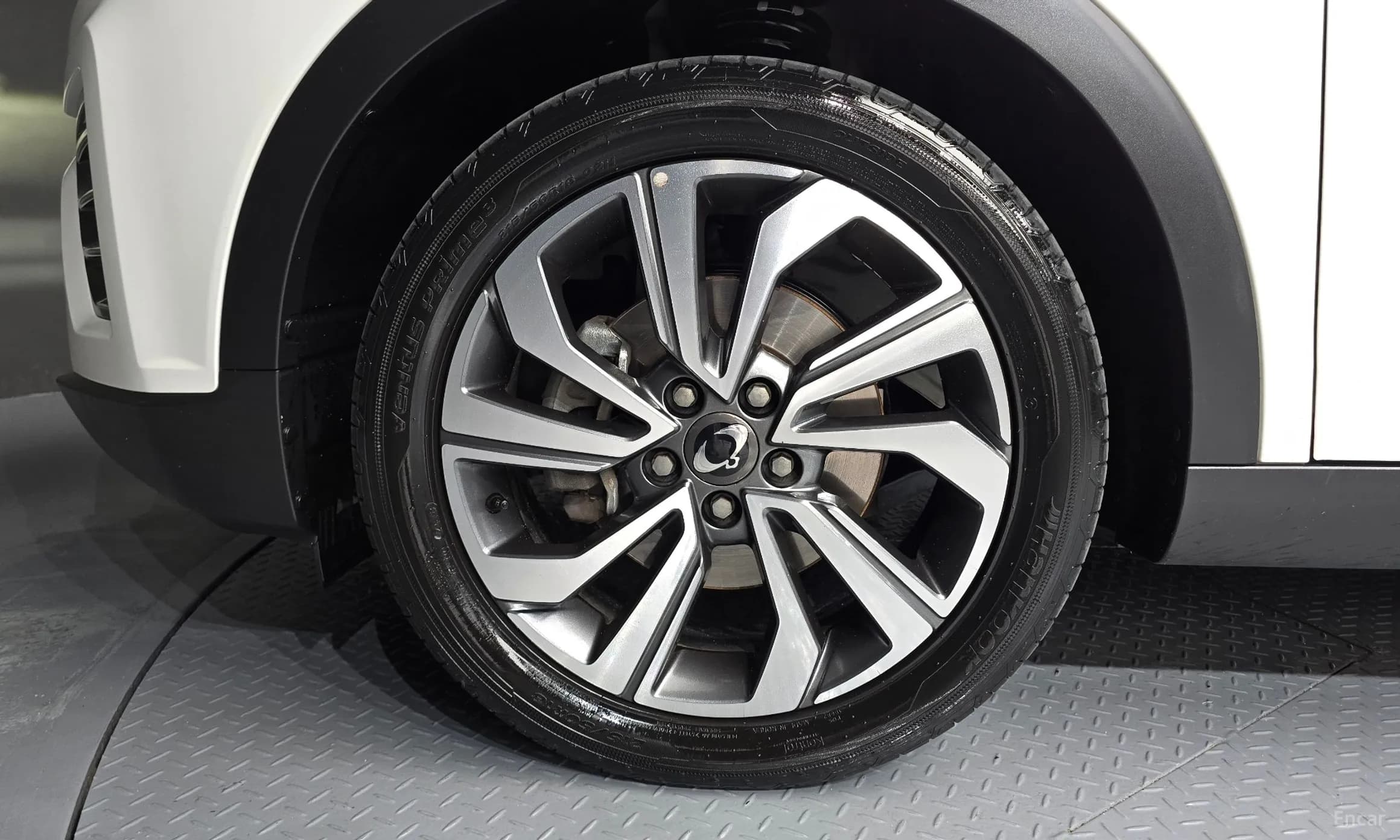 Berry New Tivoli