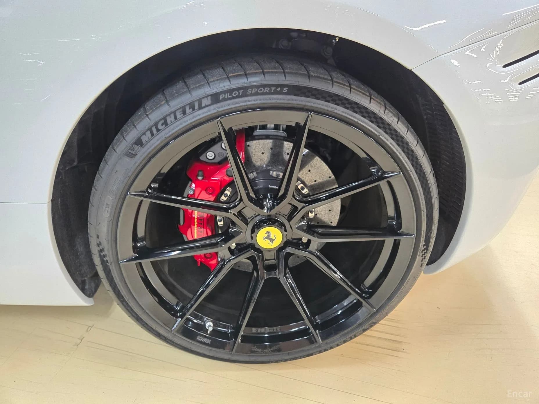 SF90 Spyder