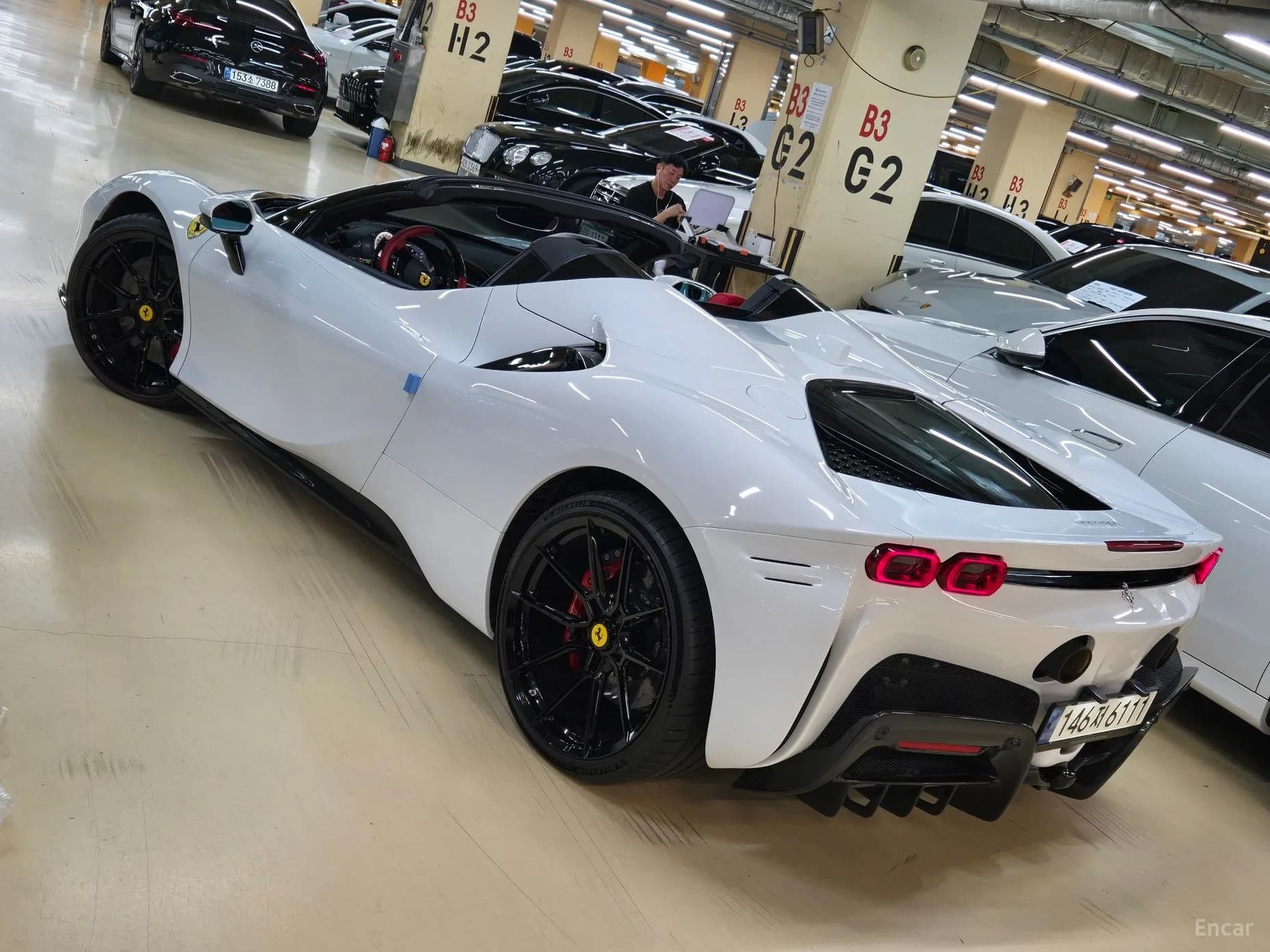 SF90 Spyder