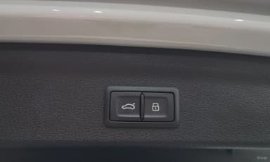 Q3 (F3)