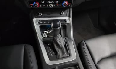 Q3 (F3)