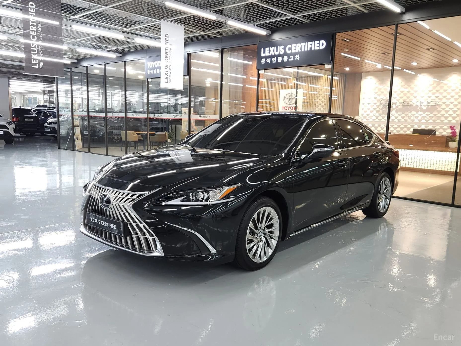 ES300h 7th Generation