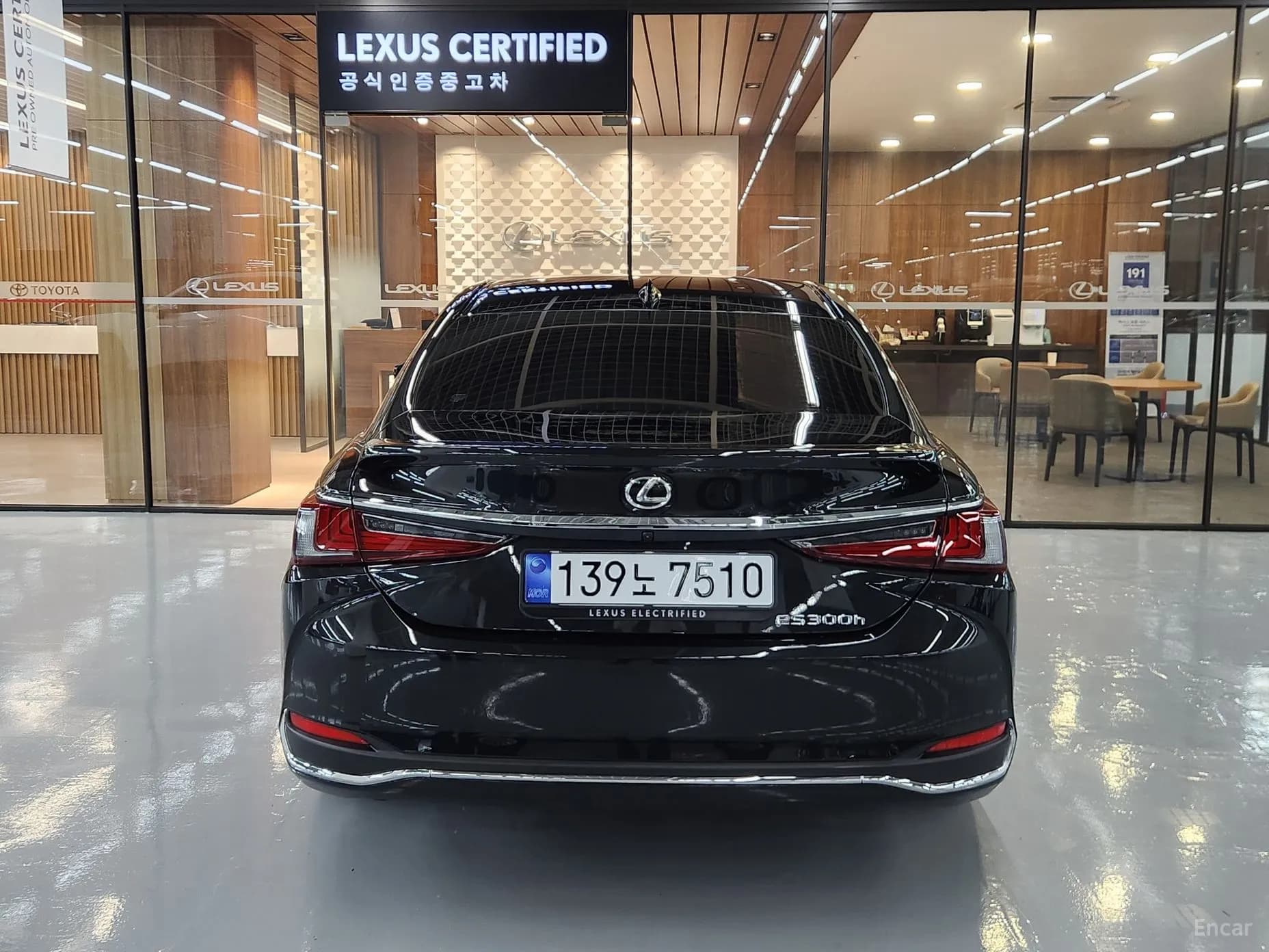 ES300h 7th Generation