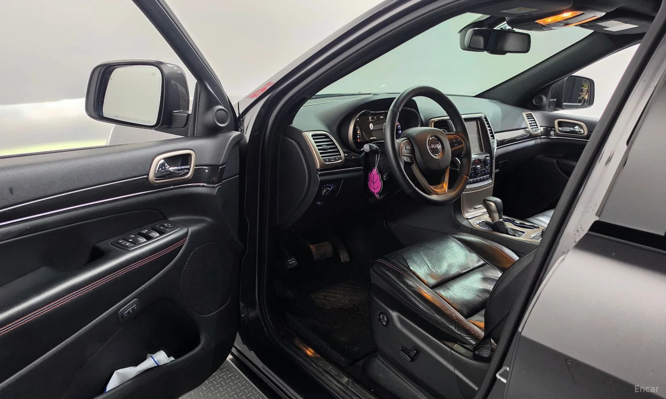 Grand Cherokee