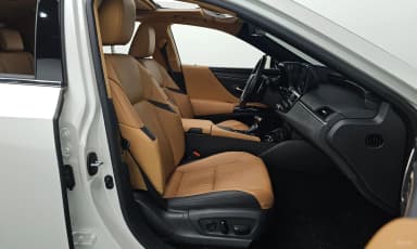 ES300h 7th Generation