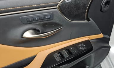 ES300h 7th Generation