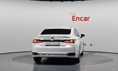 ES300h 7th Generation