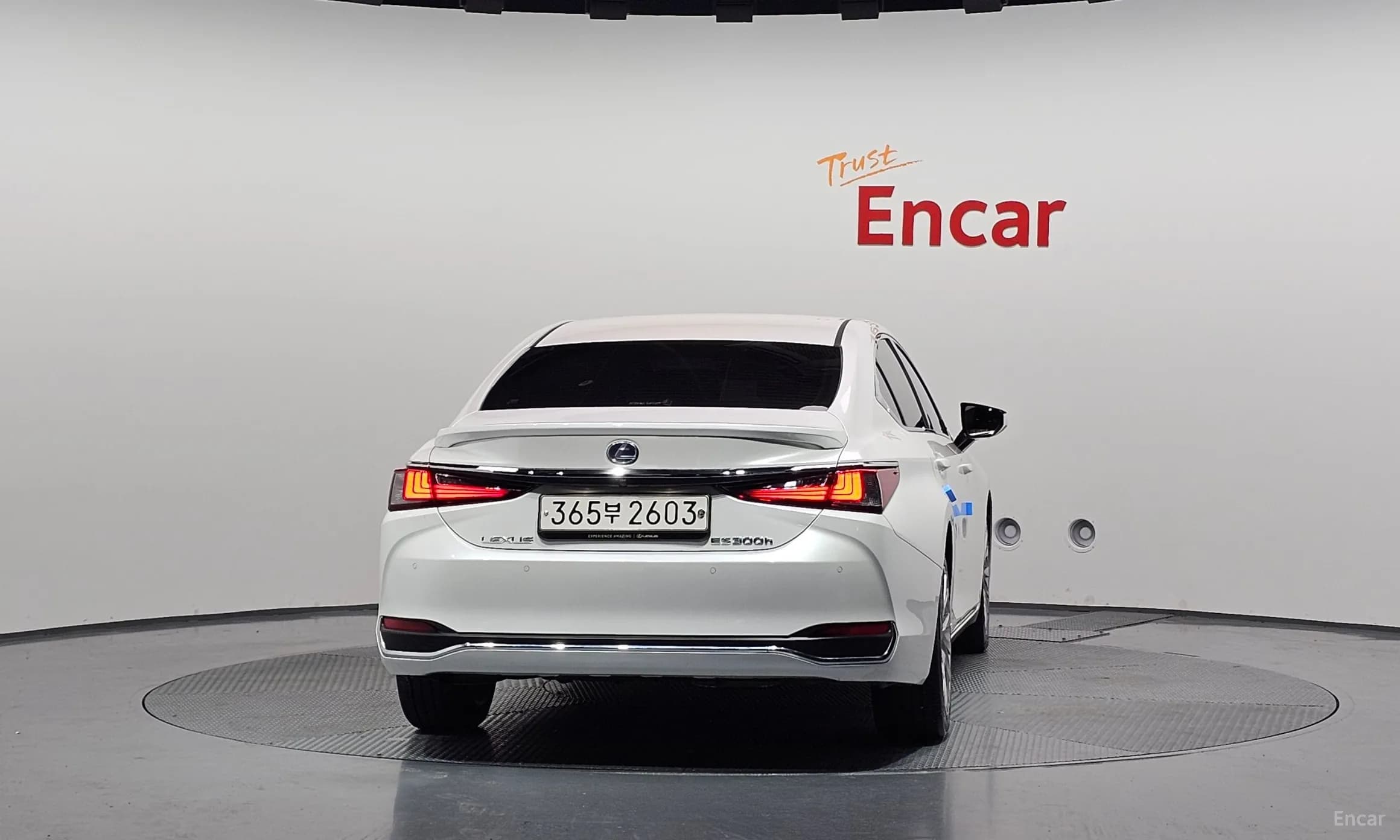 ES300h 7th Generation
