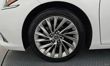 ES300h 7th Generation
