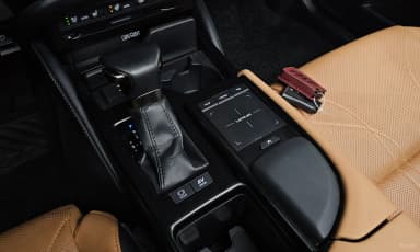 ES300h 7th Generation