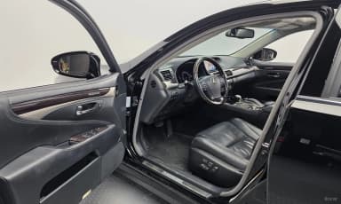 LS600hL