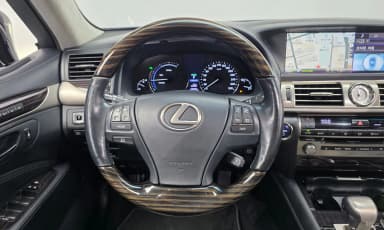 LS600hL