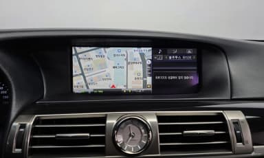 LS600hL