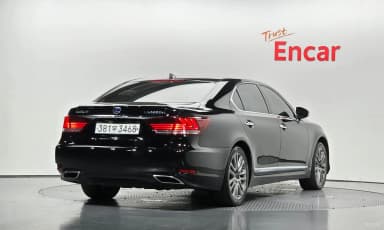 LS600hL