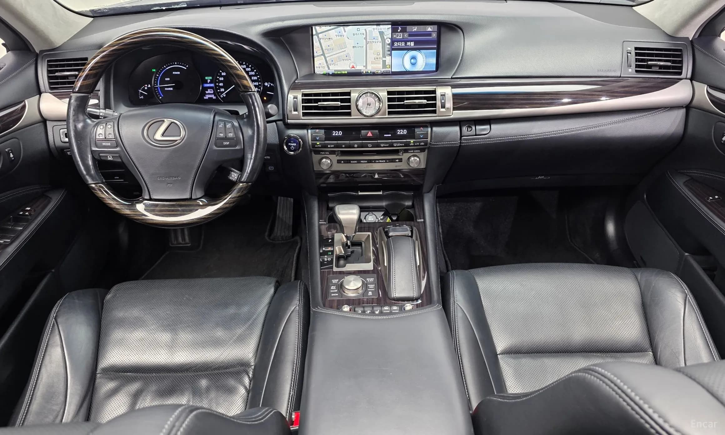LS600hL