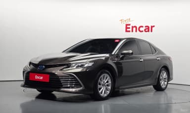 Camry (XV70)