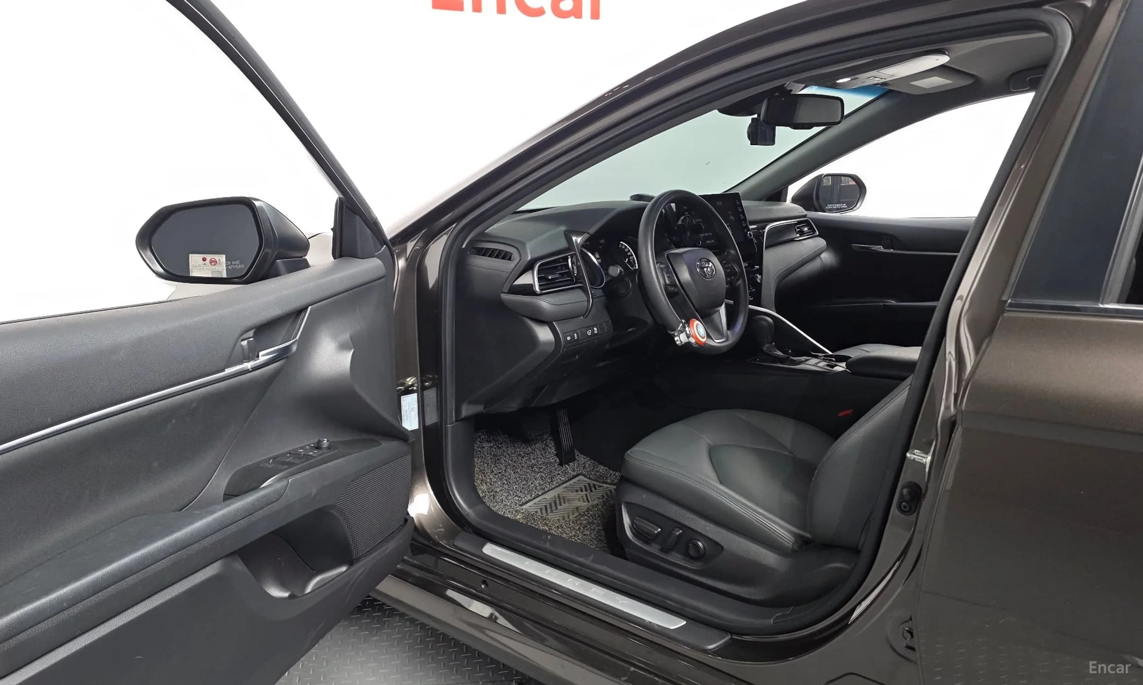 Camry (XV70)