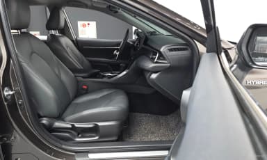 Camry (XV70)