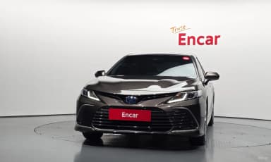 Camry (XV70)