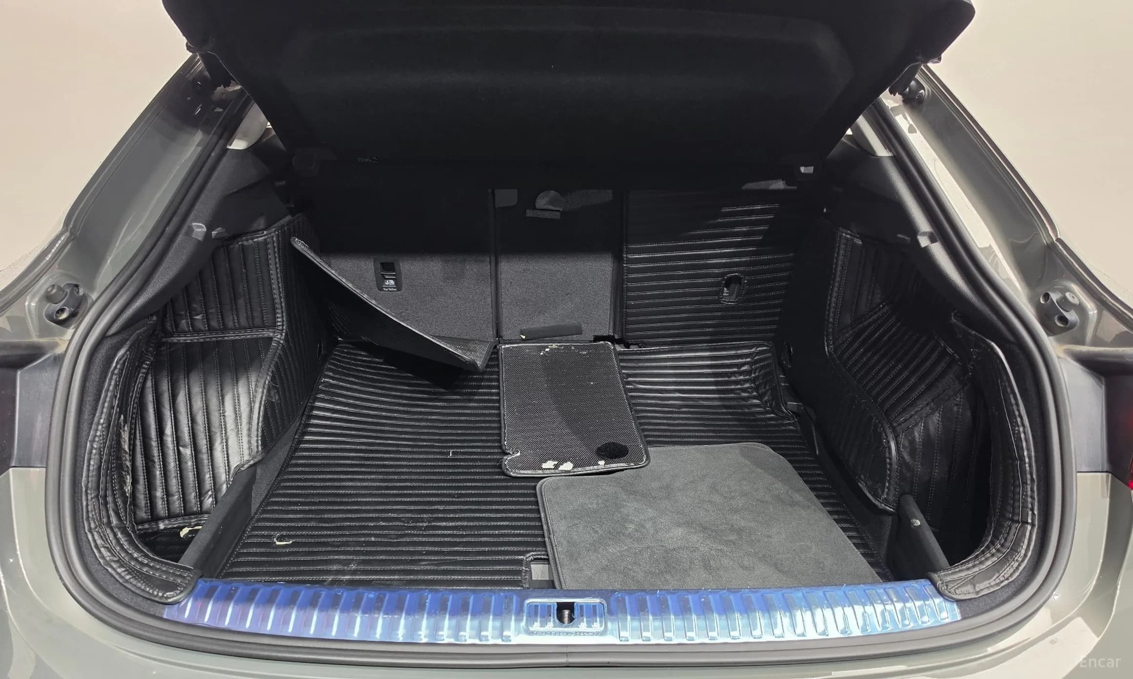 Q3 (F3)