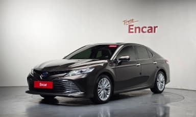 Camry (XV70)